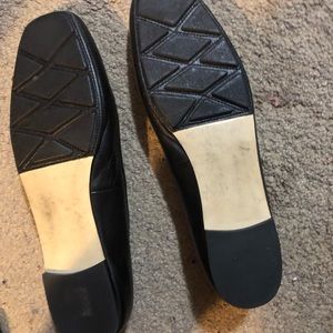 Beautiful nwot black leather Tory Burch ballet flat/driving moc. Size 11